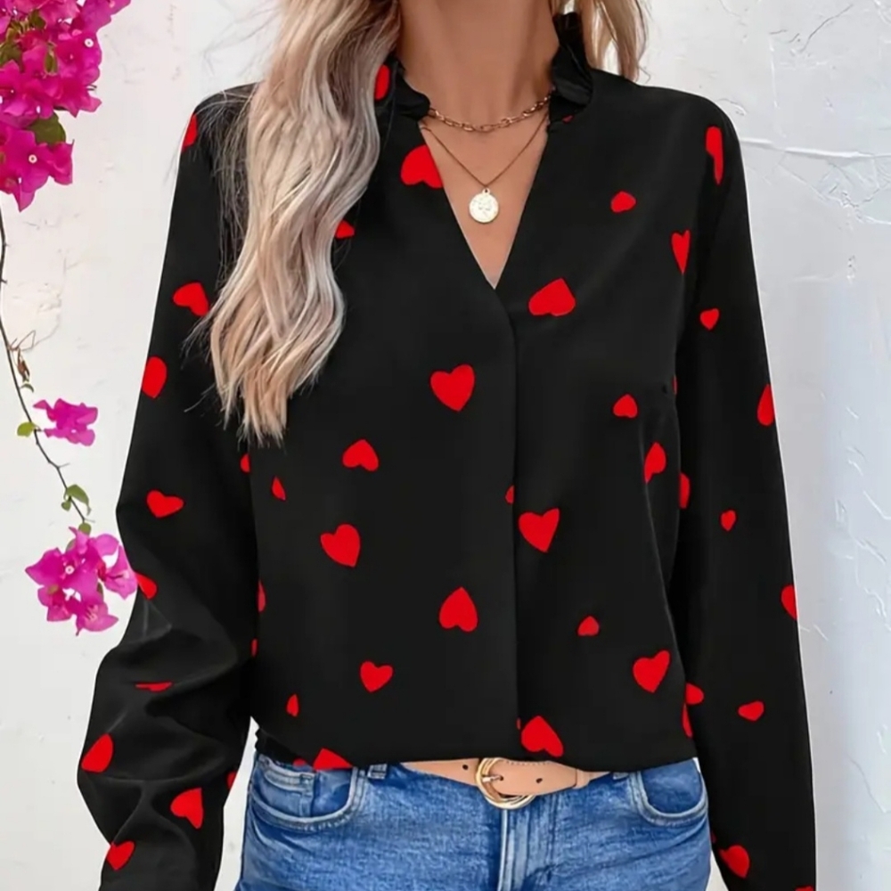 *NWOT* Black Heart Print Women's Top